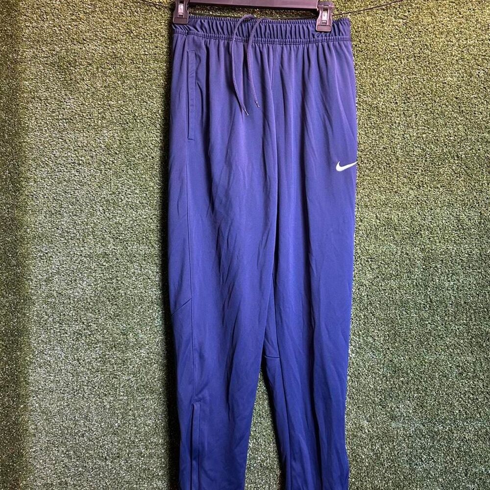 Nike Men's Navy and Blue Joggers-tracksuits